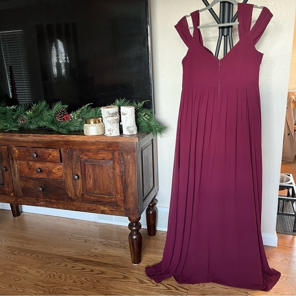 Lulus Make Me Move Burgundy Dress - Size XL, Excellent Condition - Picture 2 of 8
